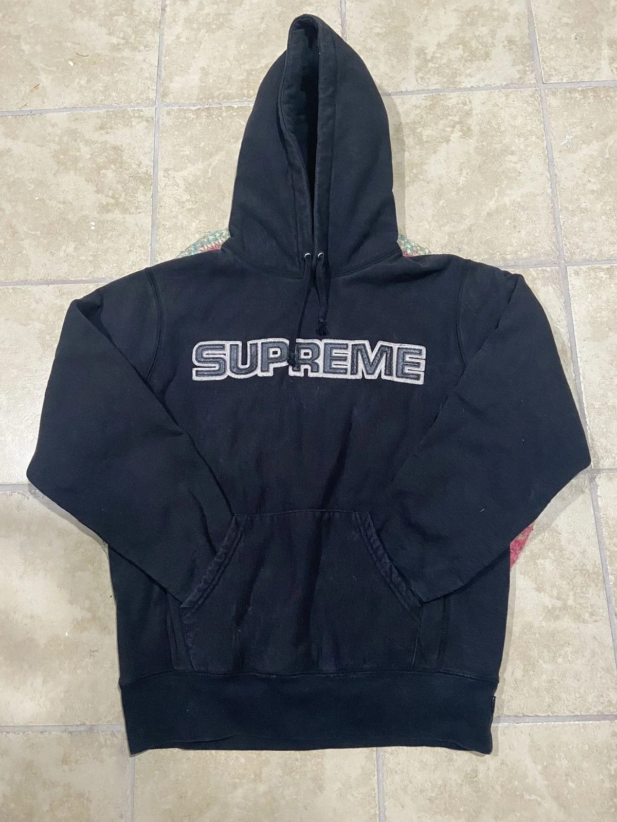 Supreme — Supreme Hoodie — streetwear — resale