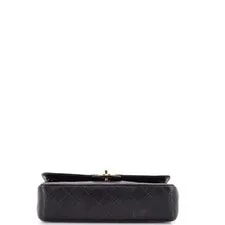 Chanel Classic Double Flap Bag Quilted Medium 4
