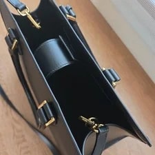 Prada 4