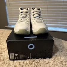Air Jordan — Air Jordan 11 Retro — Sneaker — resale