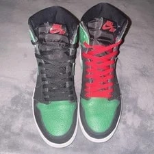 Air Jordan 1 Retro High 4