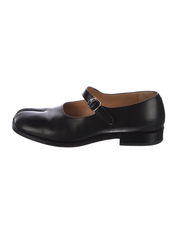 Maison Margiela — Mary Jane Flats — Designer Shoe — resale