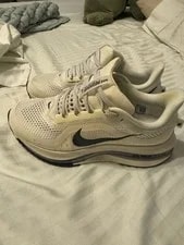 NIKE — Nike Pegasus Running Shoes — Designer Shoe — resale