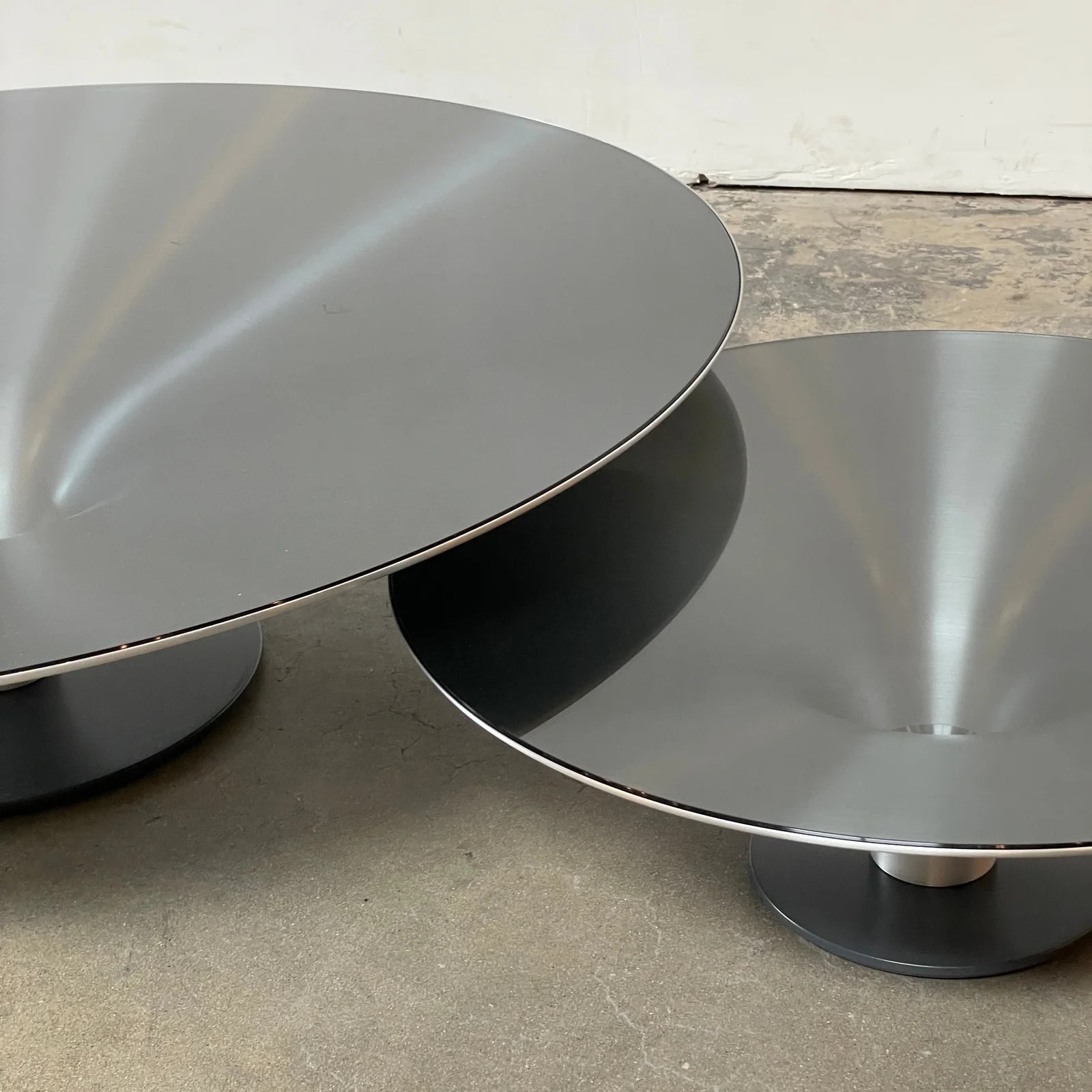 Roche Bobois Ovni Cocktail Table 4