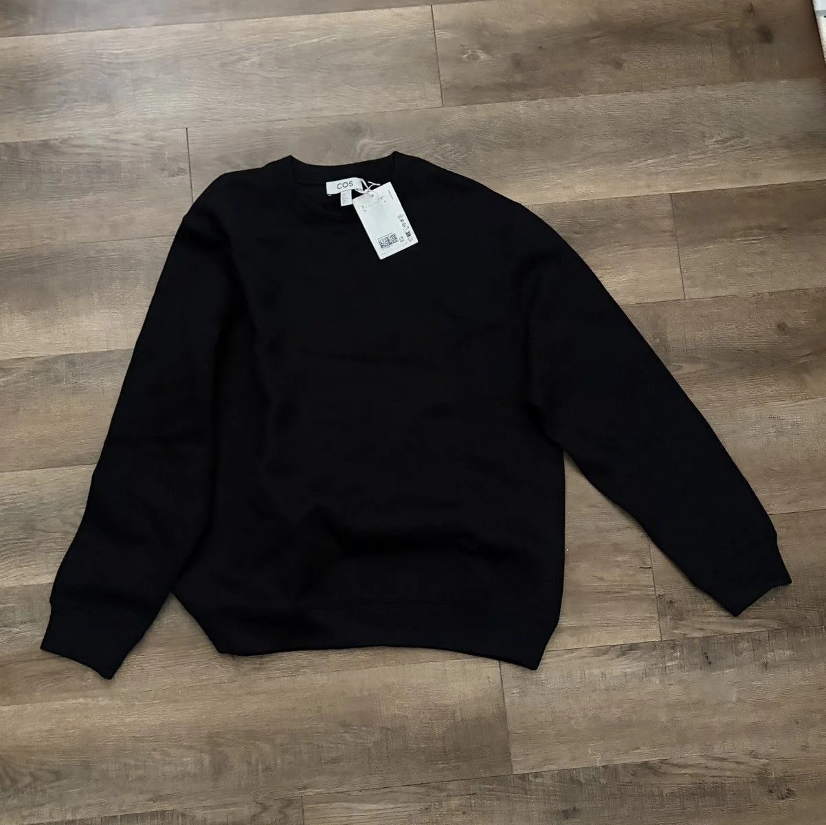 COS Relaxed Scuba Crewneck Sweatshirt — streetwear — resale