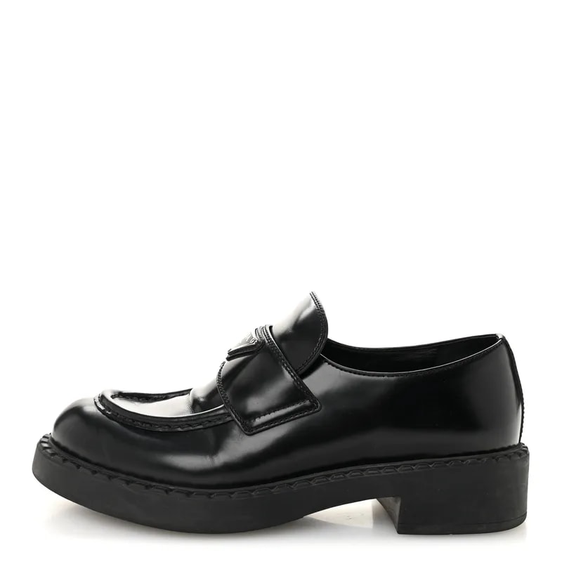 Prada — Spazzolato Metal Triangle Logo 40mm Loafers 39 — Designer Shoe — resale