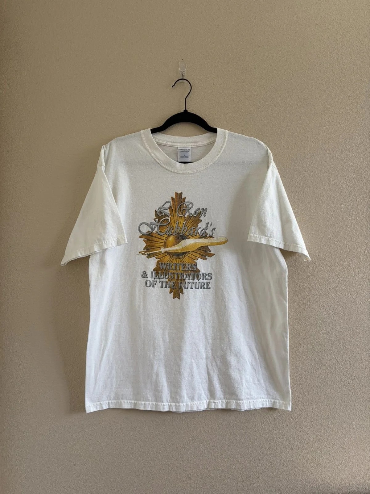 Vintage 00s Scientology L. Ron Hubbard Contest Promo Tee L — streetwear — resale