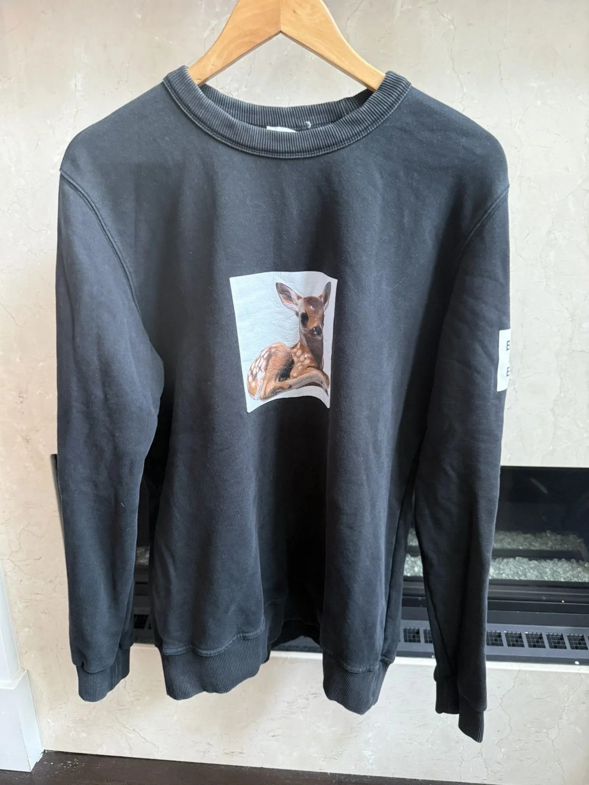 Burberry — Burberry Fawn and Skull Print Sweatshirt Black — streetwear — resale