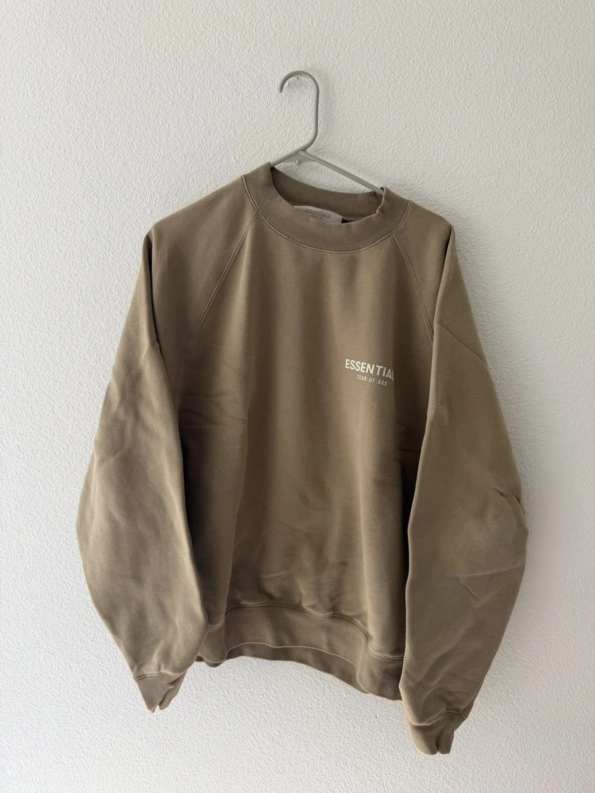 Fear of God — Essentials Fear of God Sweatshirt Crew — streetwear — resale