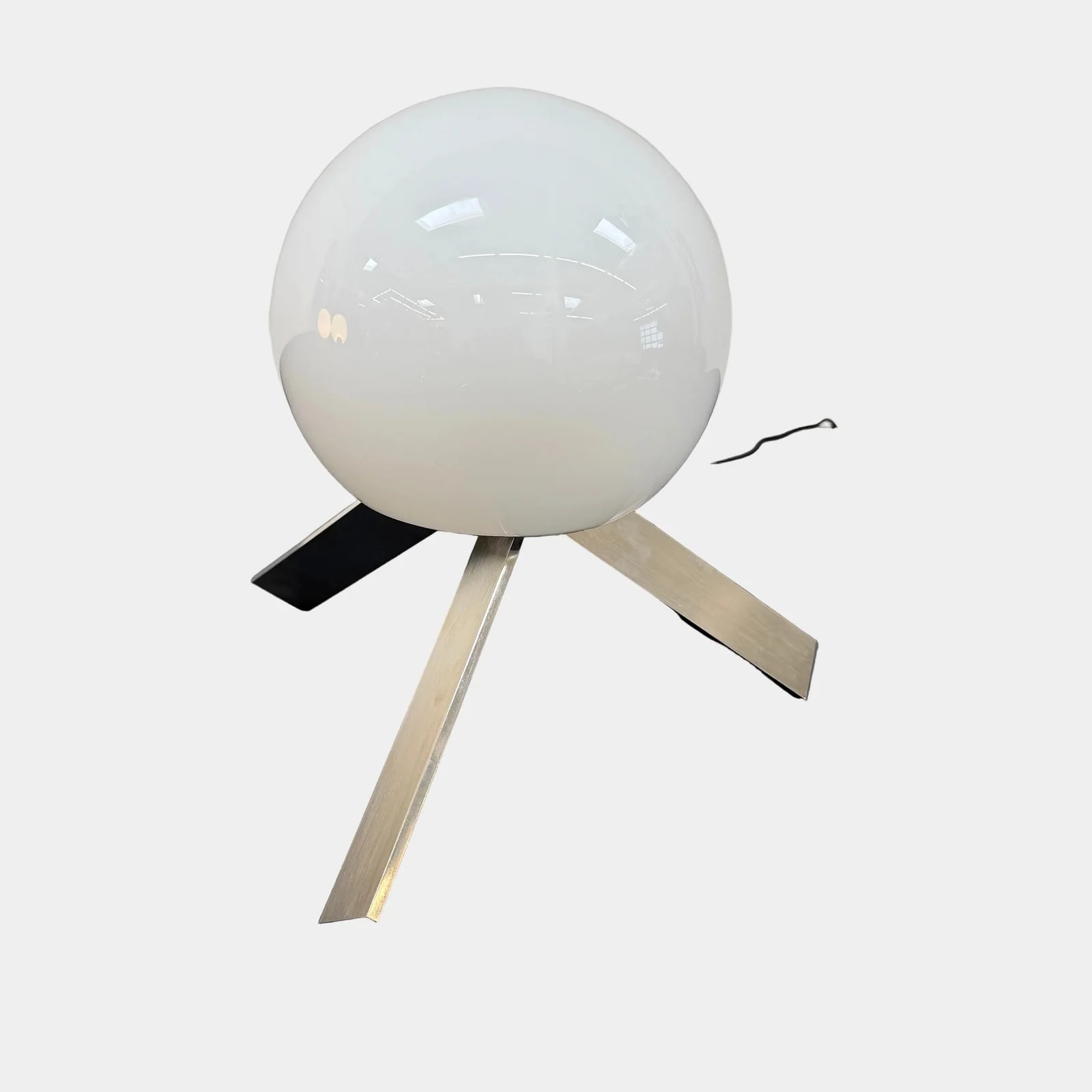 Michael Anastassiades — Michael Anastassiades To the Top Table Lamp — lighting — resale