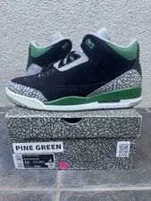 Jordan — Jordan 3 Retro — Sneaker — resale
