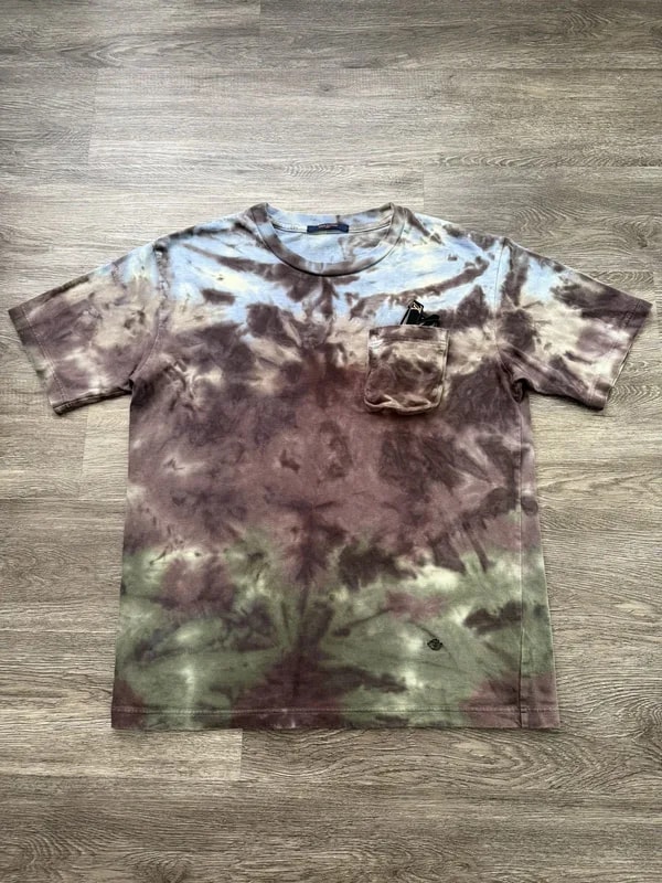 Louis Vuitton — Louis Vuitton Tie Dye Virgil Abloh 3D Pocket Tee — streetwear — resale