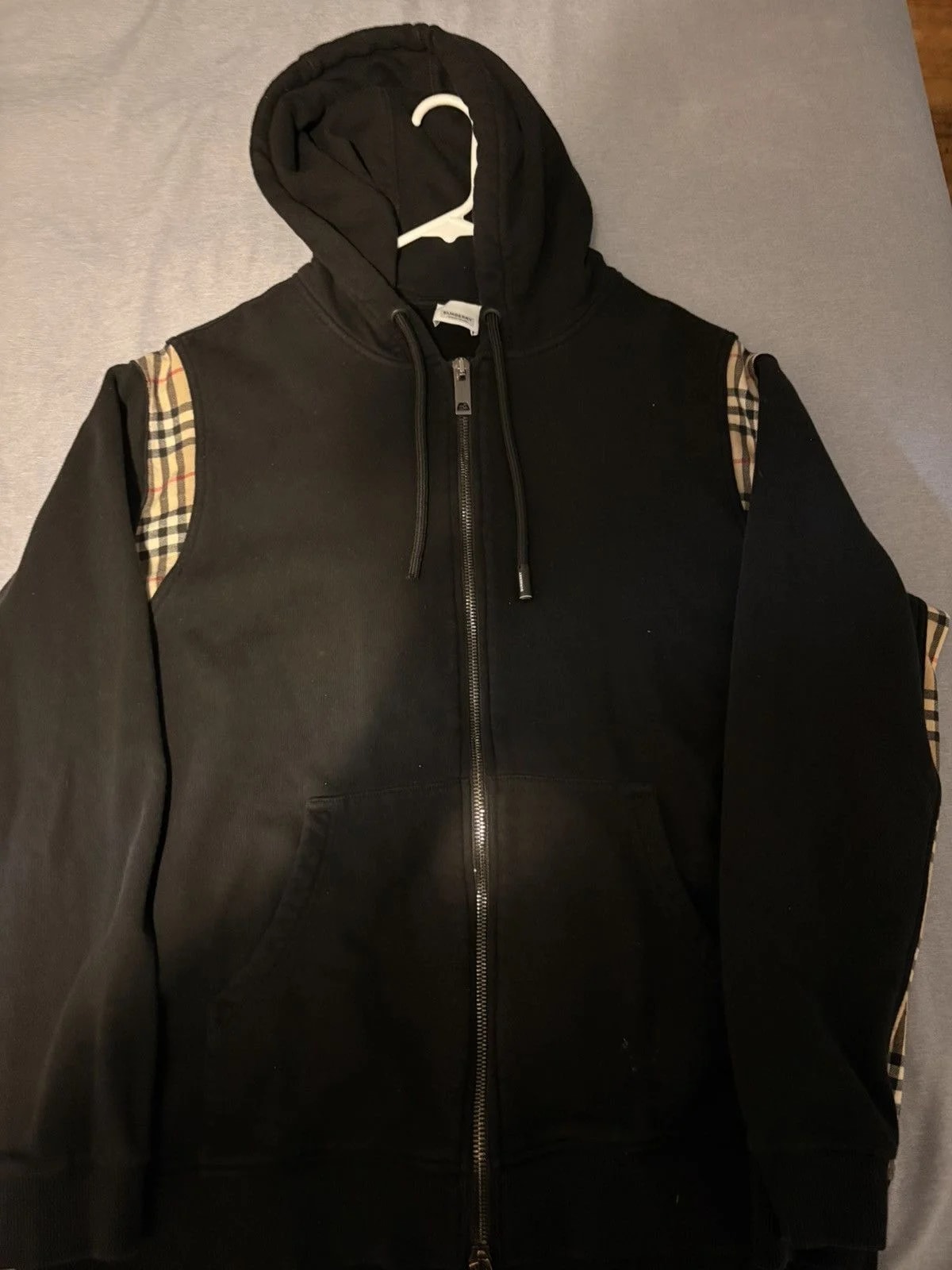 Burberry — Burberry Sweater — streetwear — resale